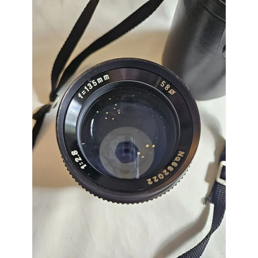 Formula 5 MC 135mm f2.8 Wide Angle‎ Automatic Lens With Caps